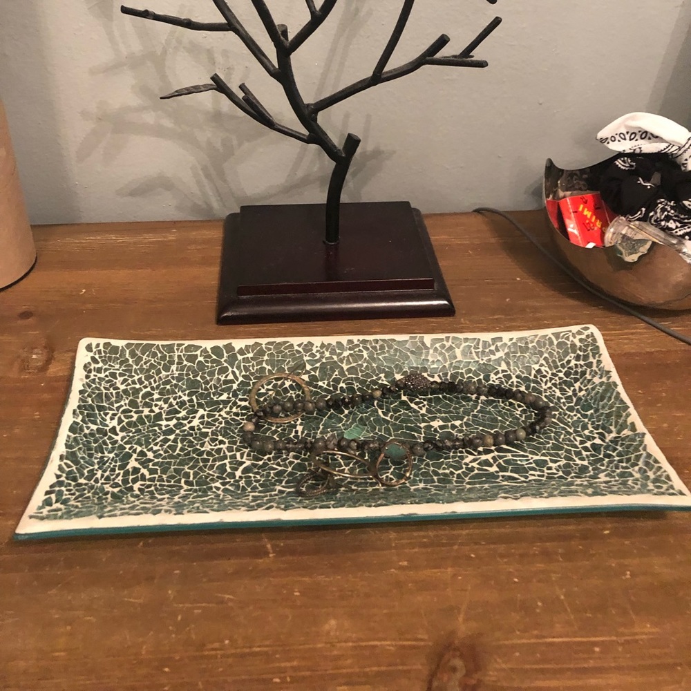 Pretty stone jewelry holder